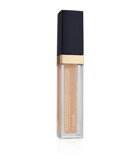 Futurist Soft Touch Brightening Skincealer Concealer